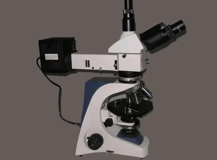 高德偏光显微镜与普通显微镜的区别